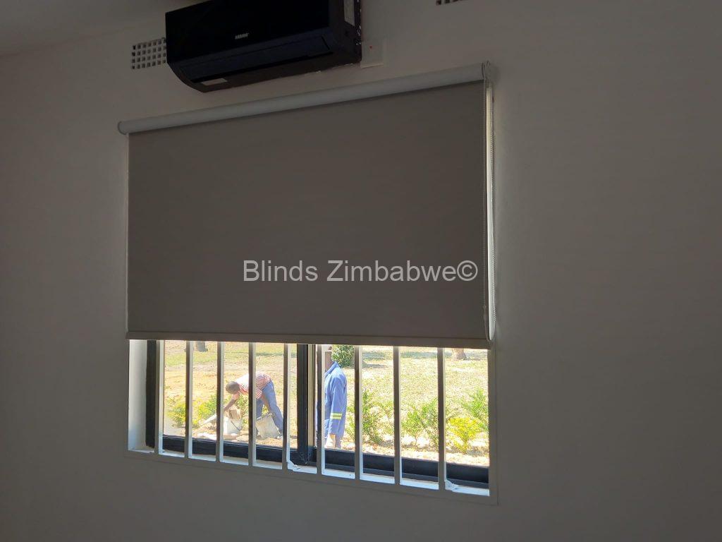 Block-out Roller Blinds 