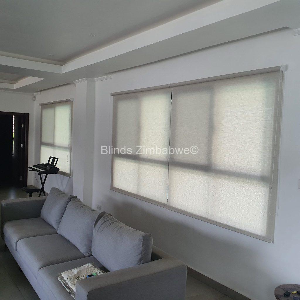 Light-Filtering Roller Blinds 