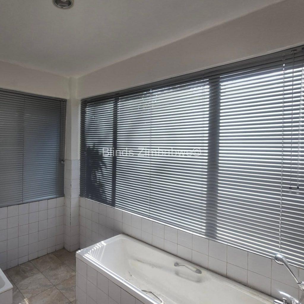 25mm Venetian Blinds