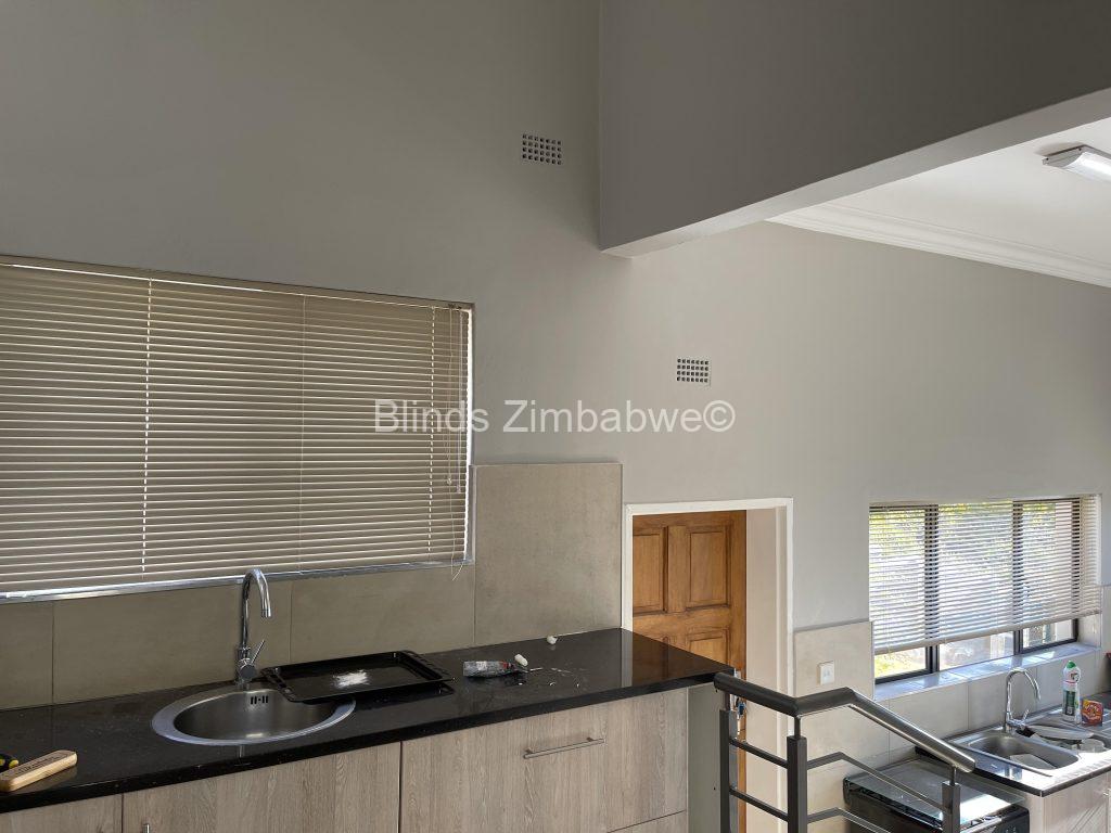 25mm Venetian Blinds 