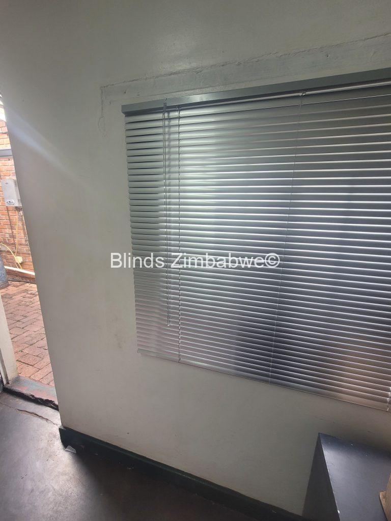 25mm Venetian Blinds