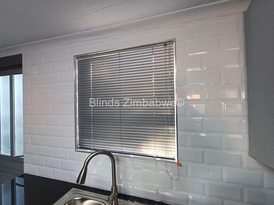 25mm Venetian Blinds
